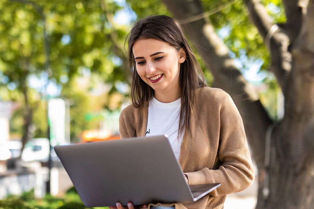 Kangaroo Time Parenting App Supports All-Day Connection