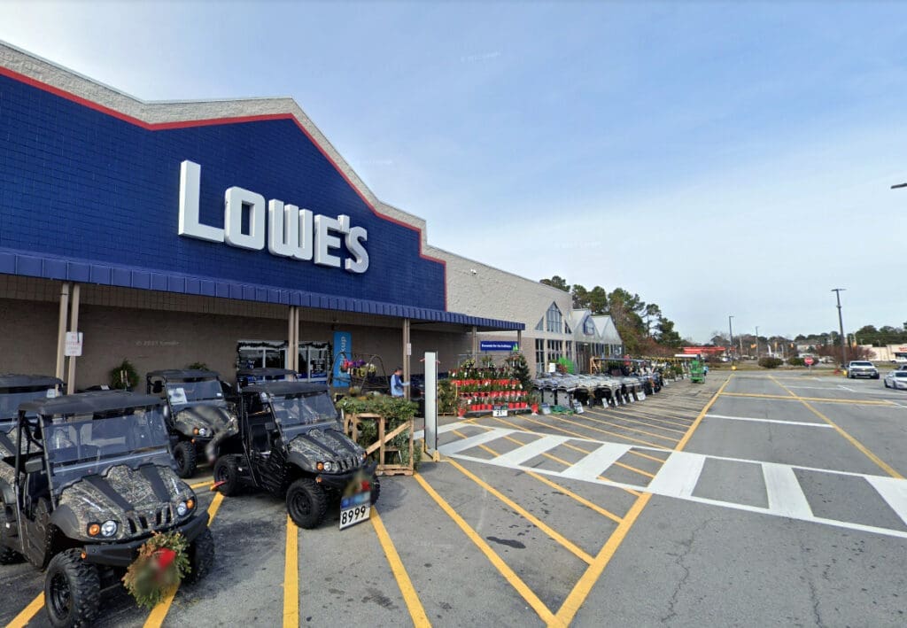 Stores, Food, & More Located Closely For Your Convenience
